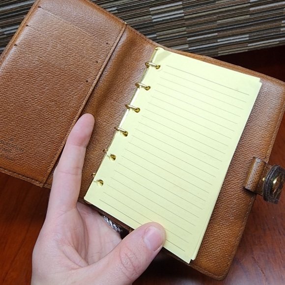 Louis Vuitton Monogram Agenda - Picture 3 of 7